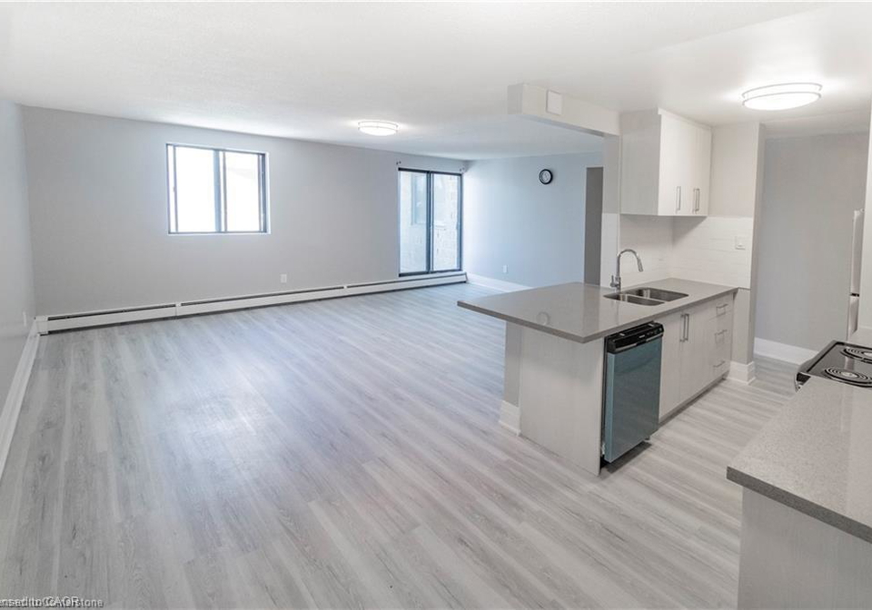 4422-huron-street-niagara-falls-ontario-40806428