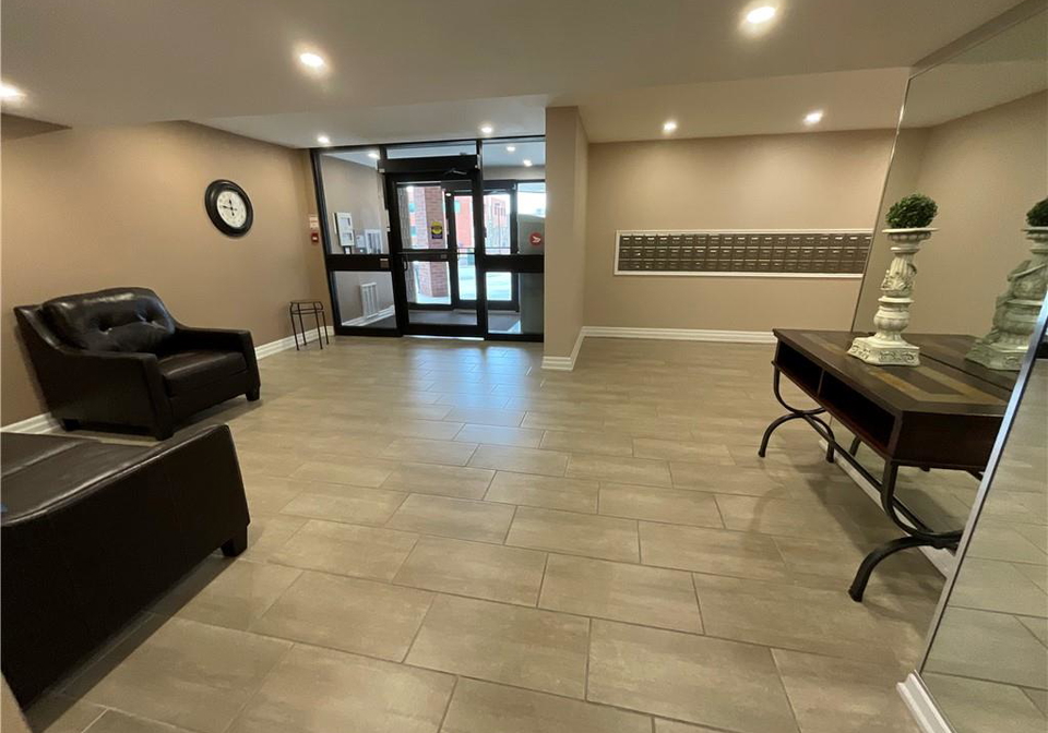 99-donn-avenue-stoney-creek-ontario-40806541