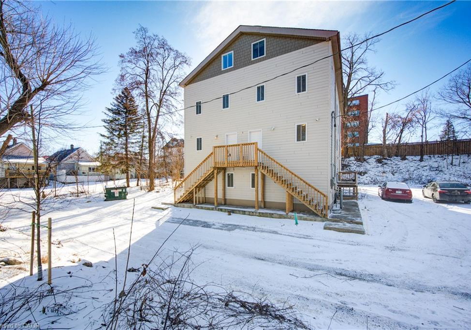 5-front-street-london-ontario-40806613