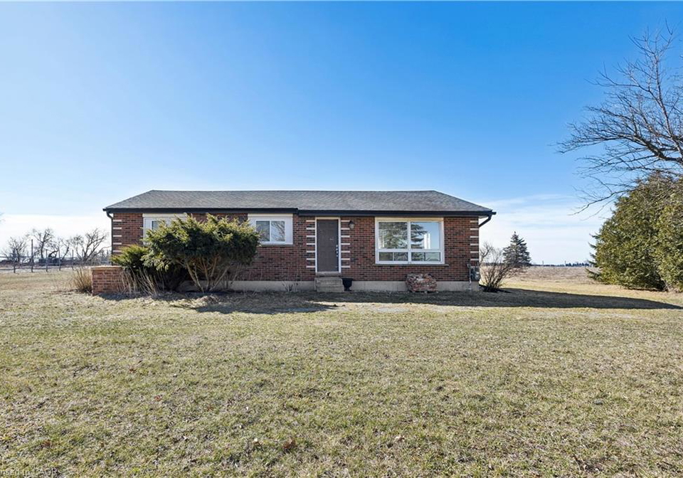 5-eight-concession-road-burford-ontario-40806626