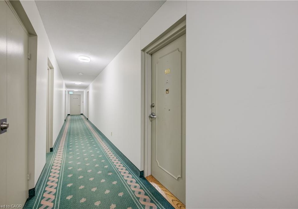 225-harvard-place-waterloo-ontario-40806679