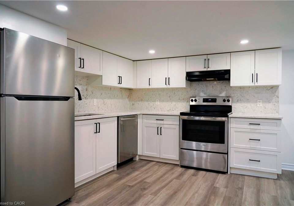93-east-31st-street-hamilton-ontario-40806682