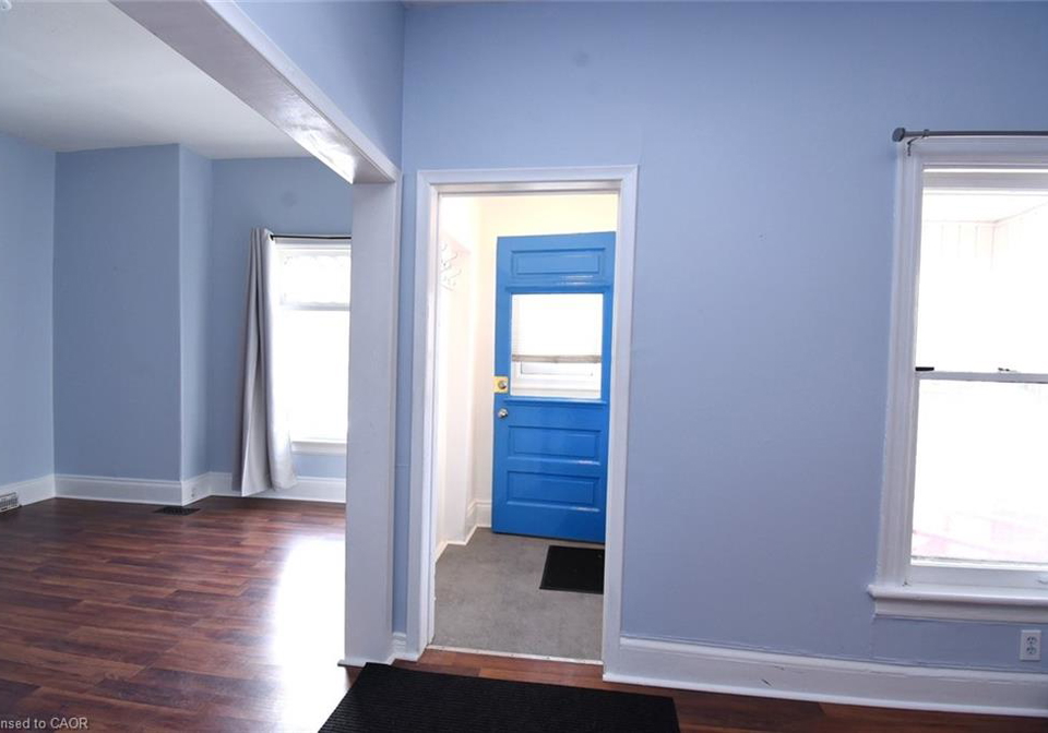 261-prospect-street-s-hamilton-ontario-40806706