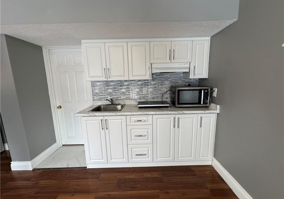 211-snowdrop-crescent-kitchener-ontario-40806744
