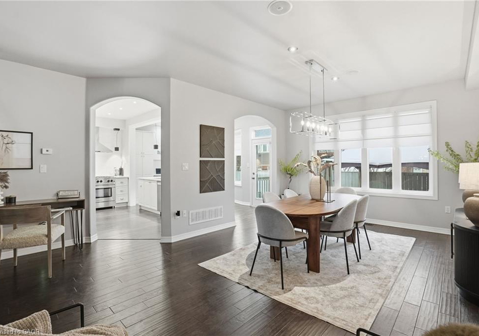 241-montreal-circle-stoney-creek-ontario-40806772
