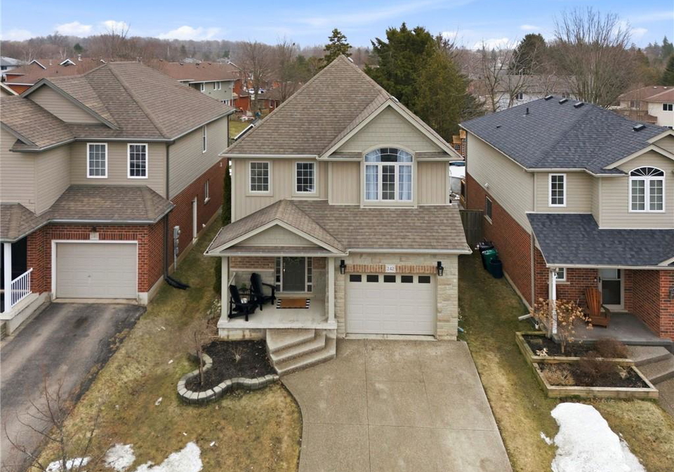 242-theodore-schuler-boulevard-new-hamburg-ontario-40806806