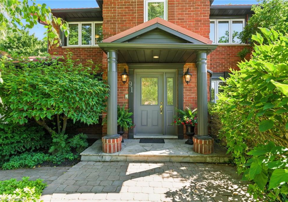 91-abbey-close-ancaster-ontario-40806827
