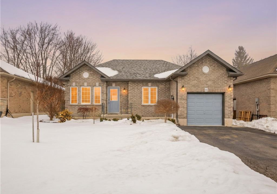 15-irving-drive-norwich-ontario-40806869