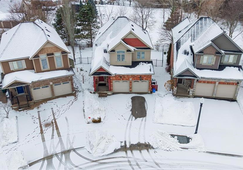 941-pioneer-grove-court-kitchener-ontario-40806897