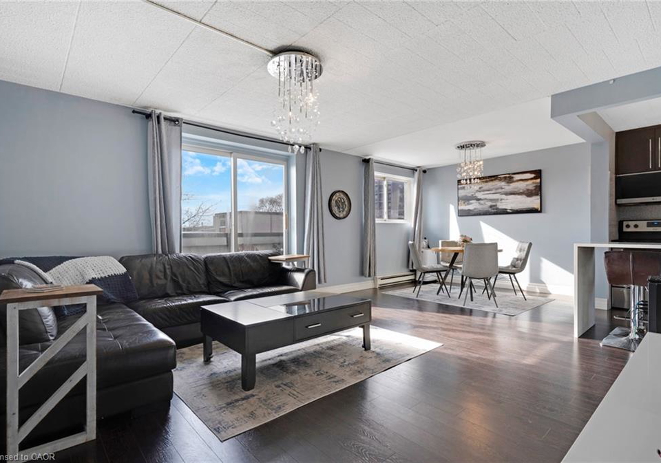 6-walton-avenue-kitchener-ontario-40806921