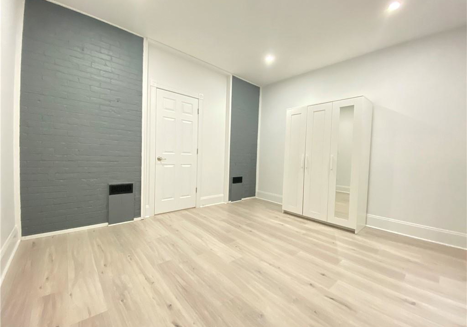 114-tisdale-street-n-hamilton-ontario-40806977