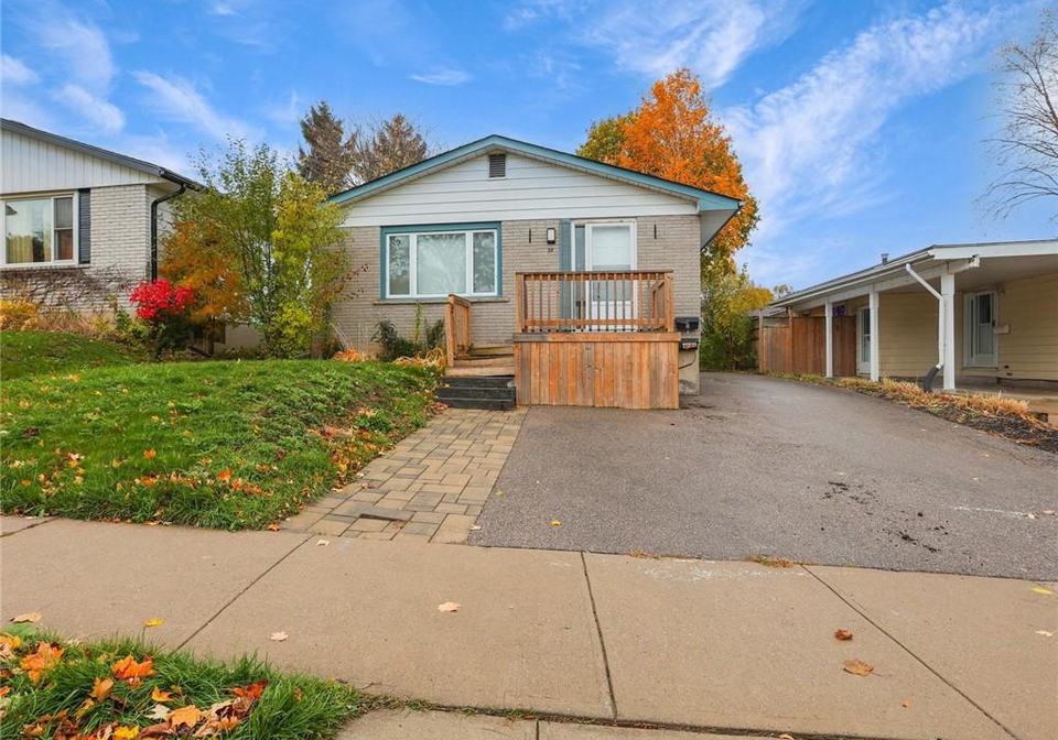 55-silver-aspen-crescent-kitchener-ontario-40806996