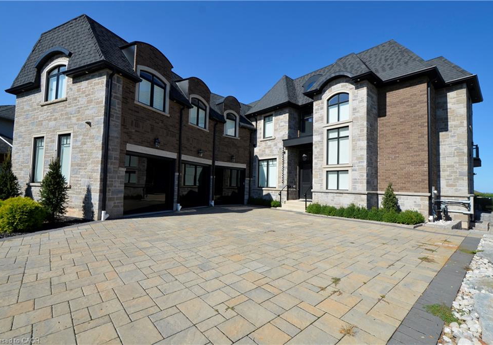 16-shoreline-crescent-grimsby-ontario-40806999