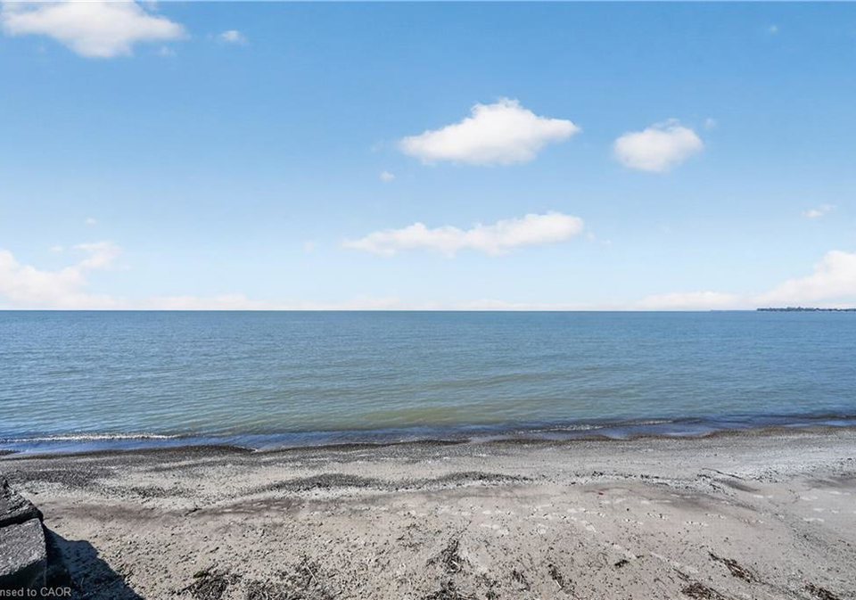 14-pike-lane-selkirk-ontario-40807018