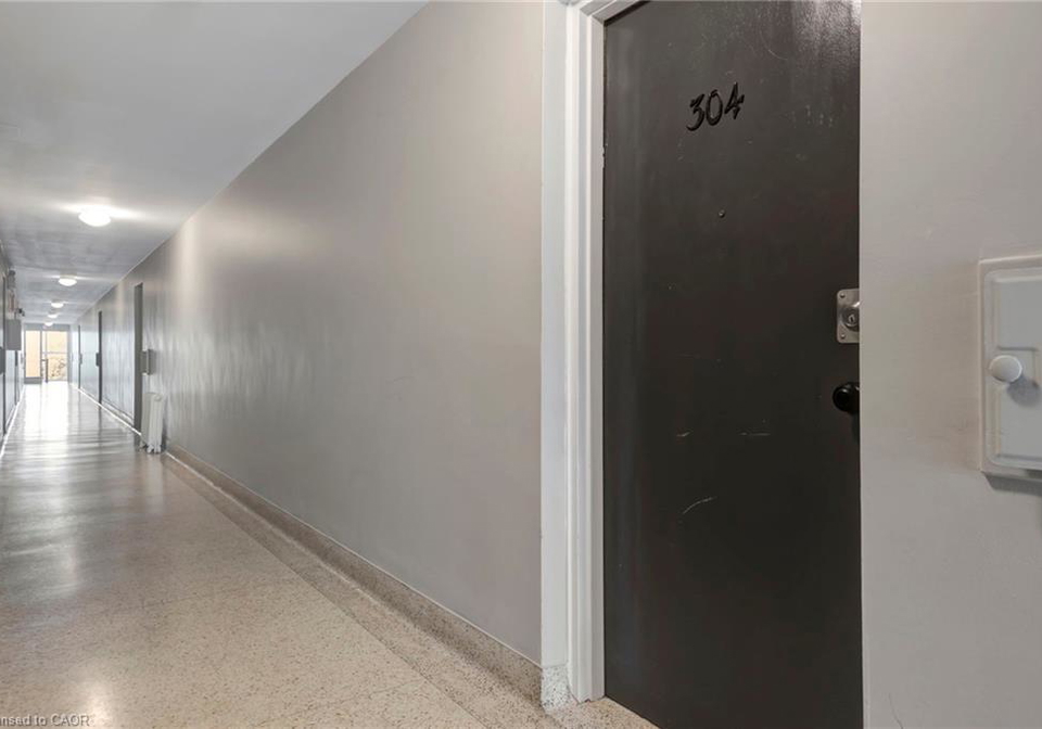 37-mericourt-road-hamilton-ontario-40807025