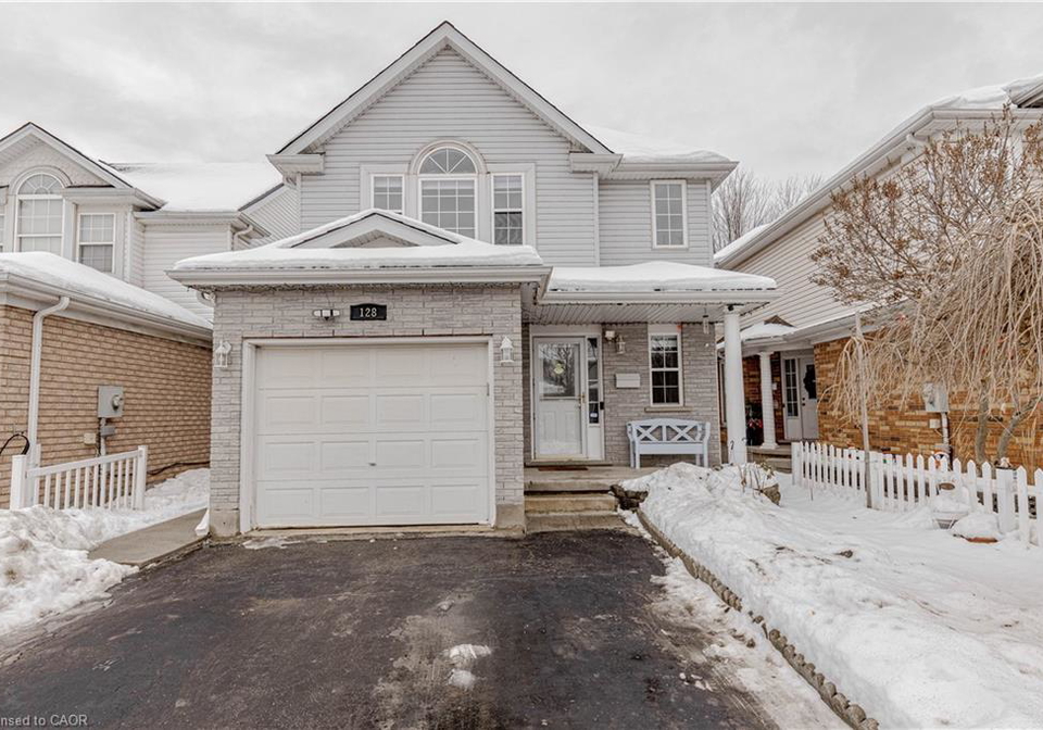 128-karalee-crescent-cambridge-ontario-40807113