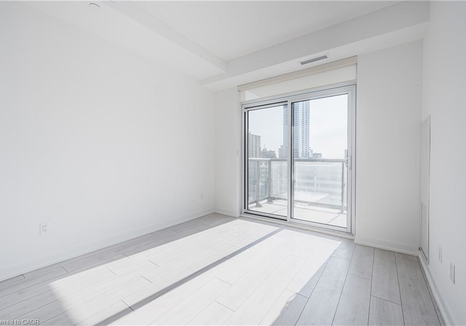 55-duke-street-kitchener-ontario-40807130