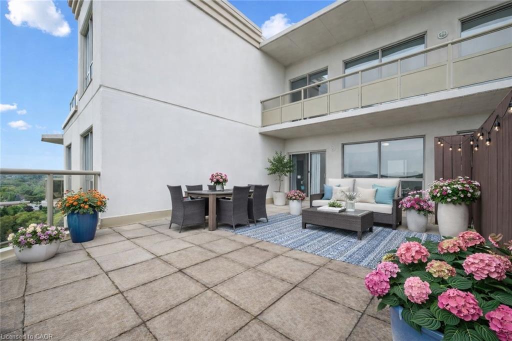 255-keats-way-waterloo-ontario-40807167