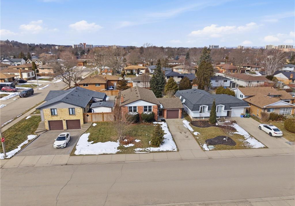 3-vanderwood-court-stoney-creek-ontario-40807168