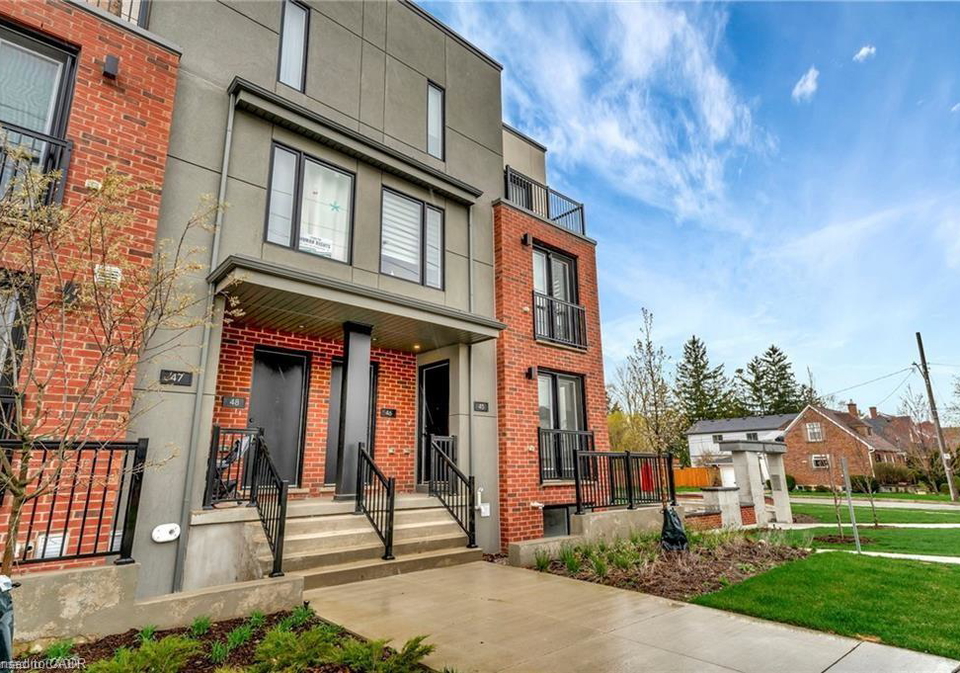 99-roger-street-waterloo-ontario-40807229