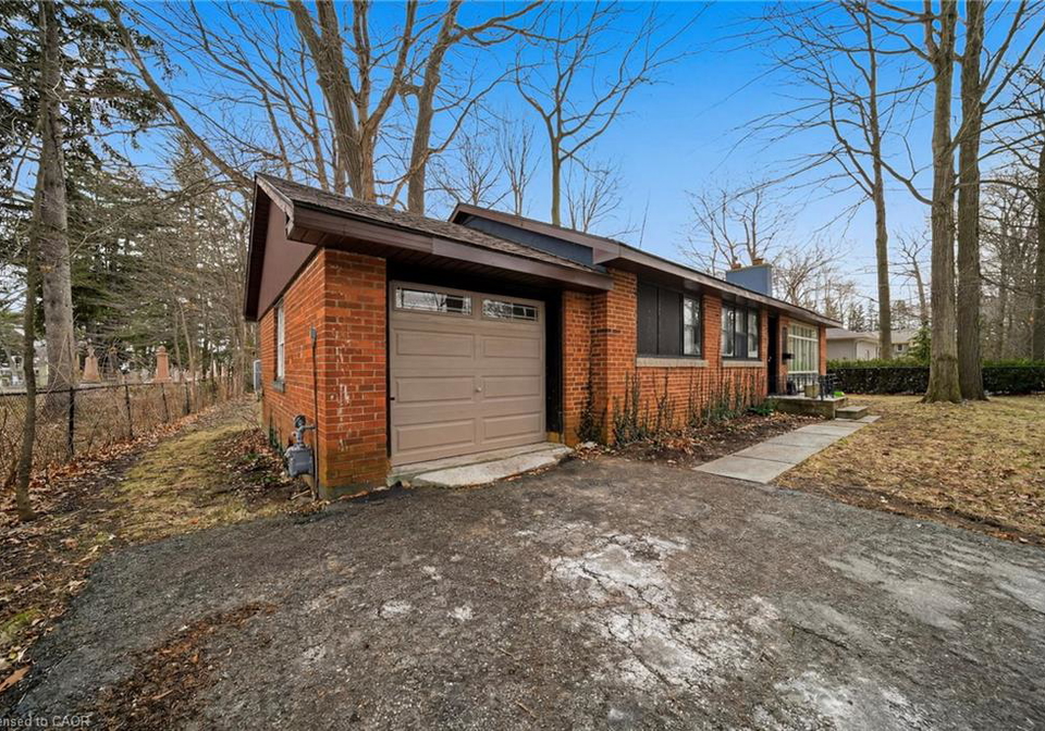 276-lakeshore-road-w-oakville-ontario-40807243