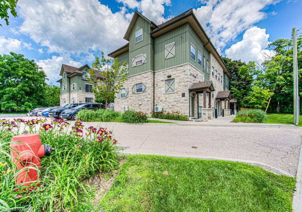112-union-street-e-waterloo-ontario-40807335
