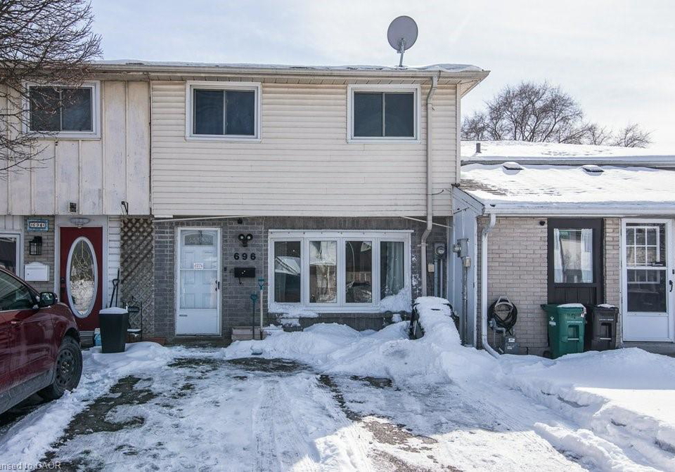 696-parkview-crescent-cambridge-ontario-40807347
