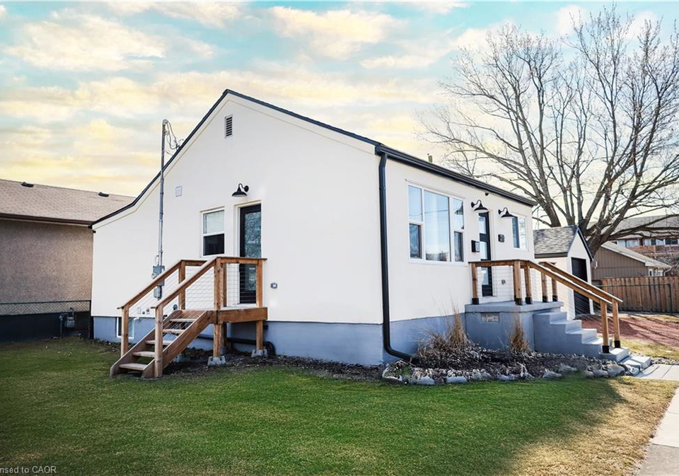 219-macinnis-street-welland-ontario-40807362