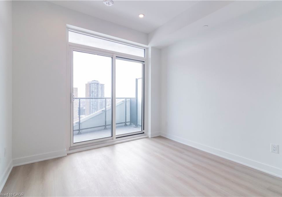 25-wellington-street-s-kitchener-ontario-40807460