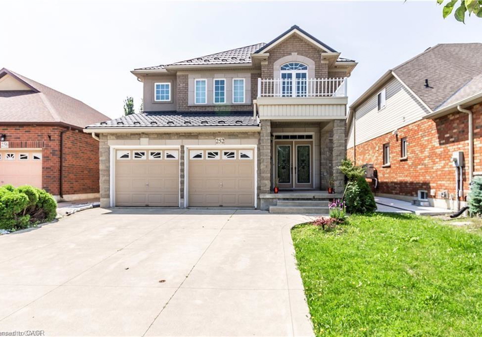 252-thorner-drive-hamilton-ontario-40807464