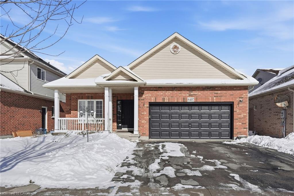 8407-heikoop-crescent-niagara-falls-ontario-40807495