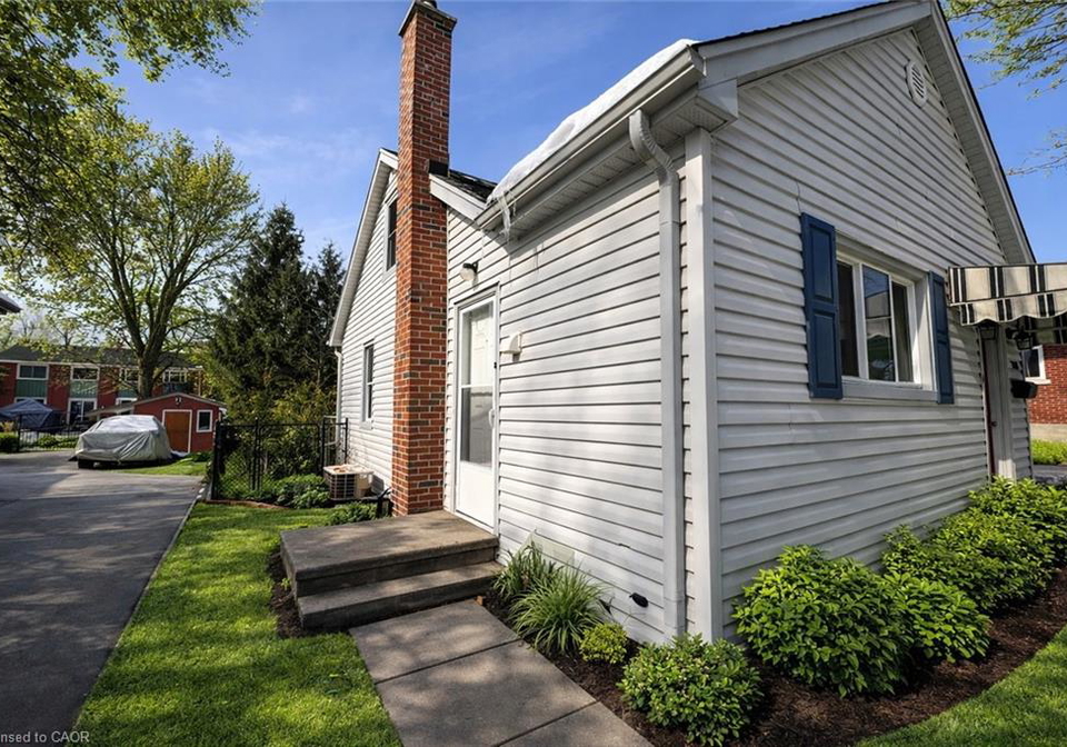 168-fifth-avenue-kitchener-ontario-40807524