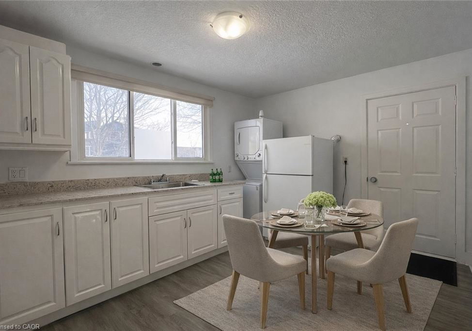 168-fifth-avenue-kitchener-ontario-40807524