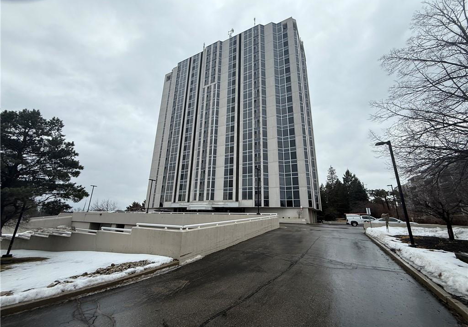 190-hespeler-road-cambridge-ontario-40807562