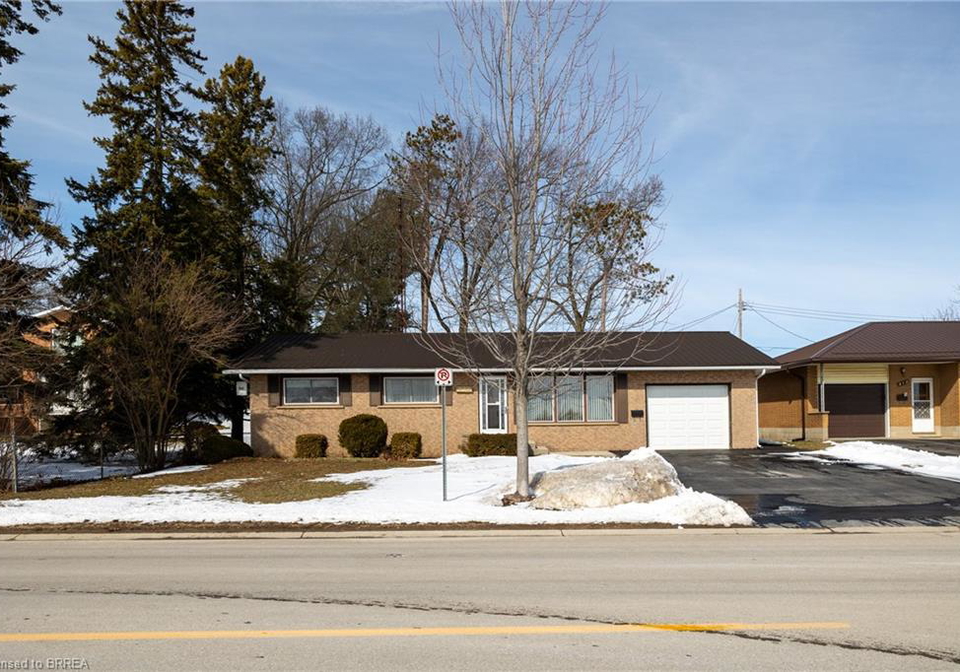 209-argyle-avenue-delhi-ontario-40807569