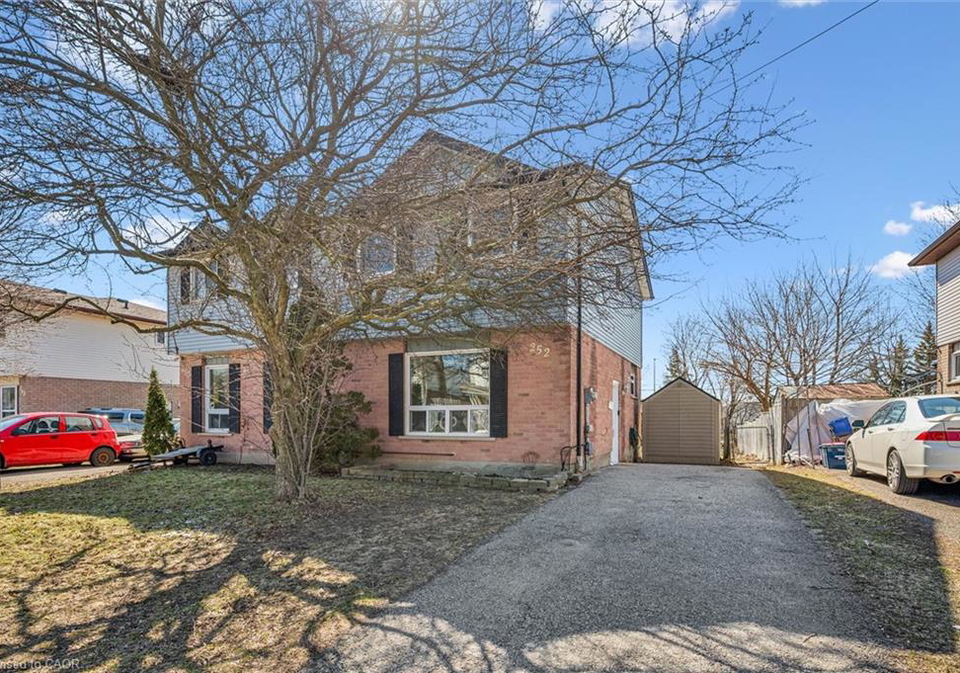 252-the-country-way-kitchener-ontario-40807574
