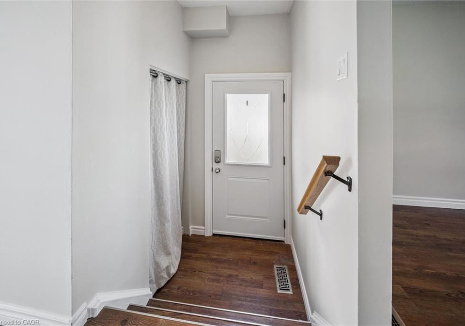 252-the-country-way-kitchener-ontario-40807574