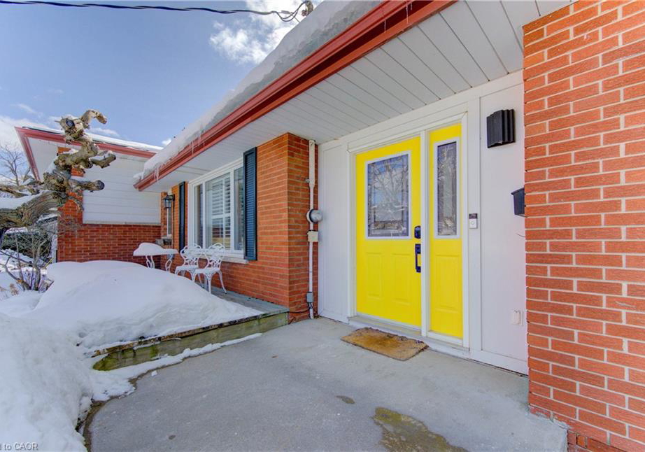 583-rustic-drive-waterloo-ontario-40807661