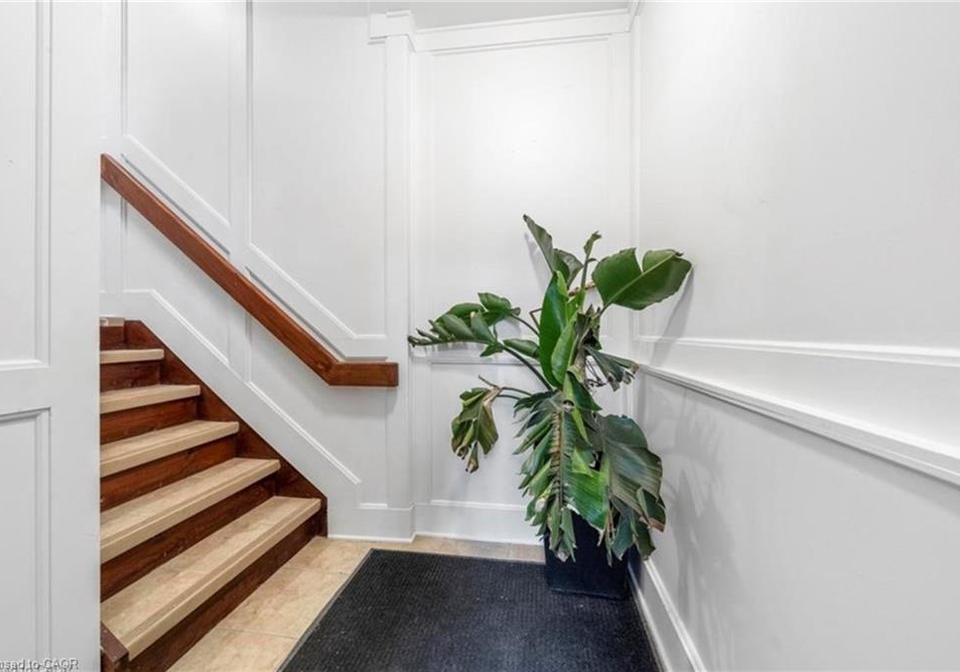 215-locke-street-hamilton-ontario-40807695