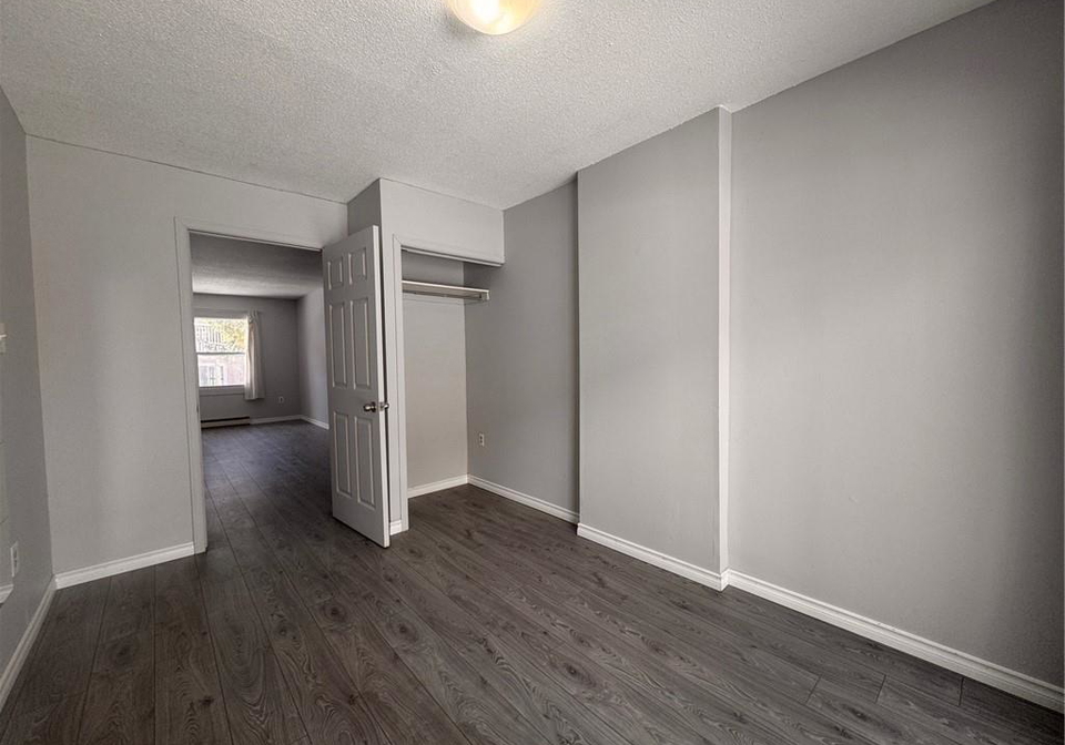 154-westcourt-place-waterloo-ontario-40807699