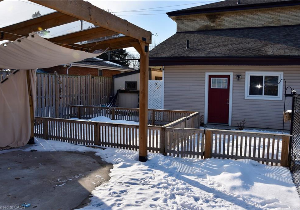 181-sydenham-street-brantford-ontario-40807789
