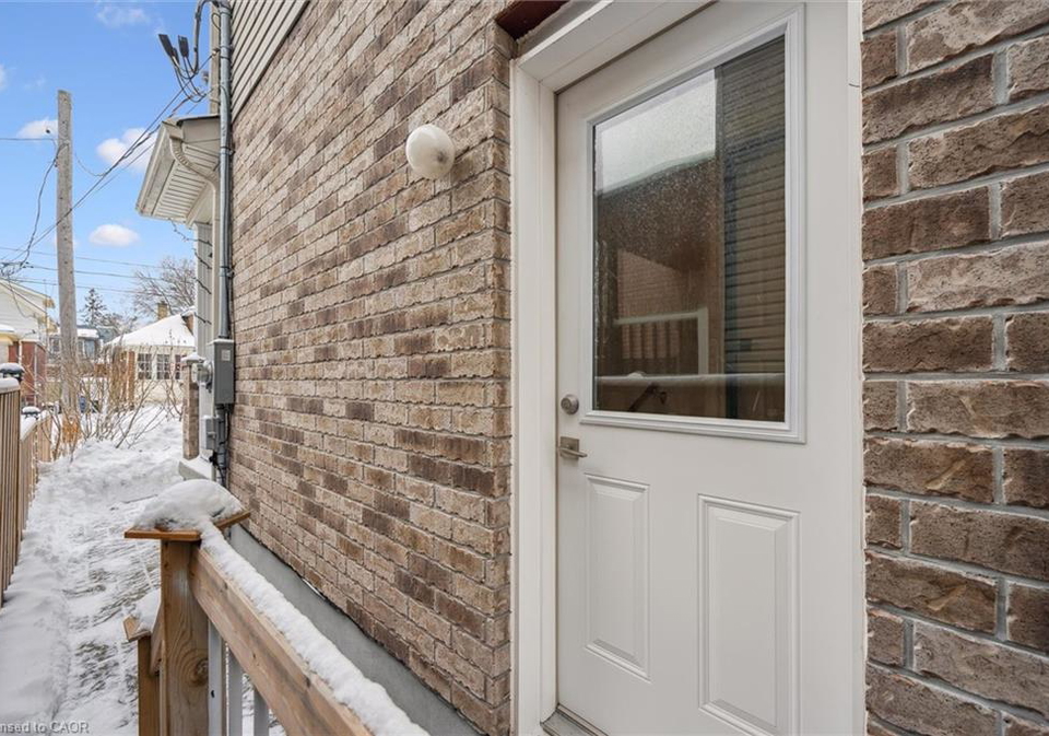 24-menzie-avenue-guelph-ontario-40807918