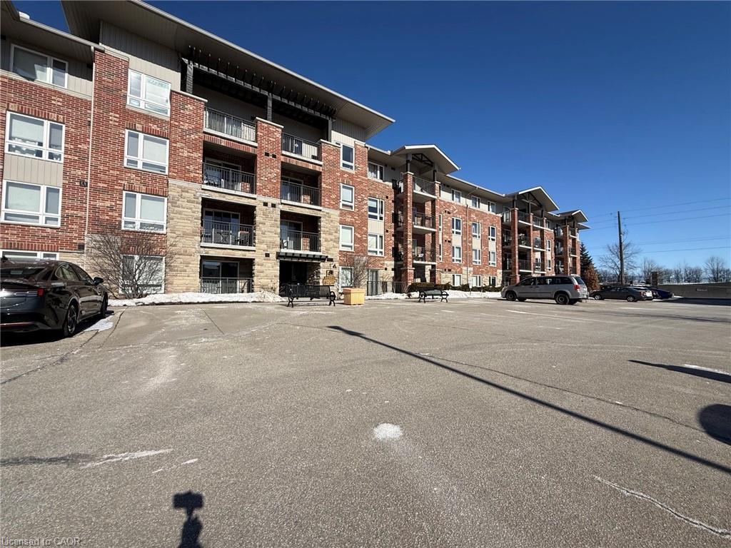 43-waterford-drive-guelph-ontario-40807926