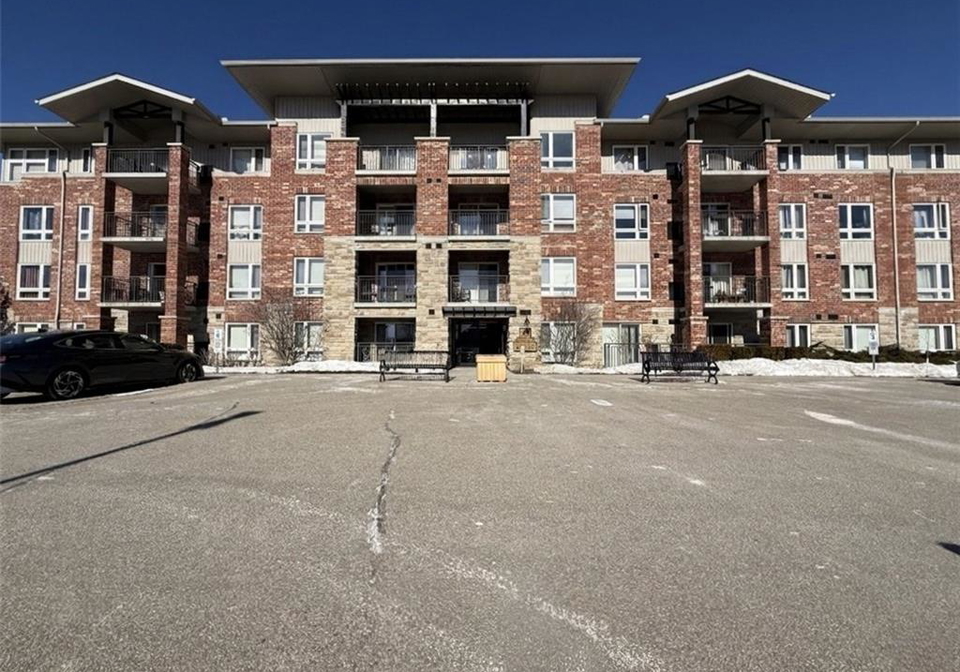 43-waterford-drive-guelph-ontario-40807926