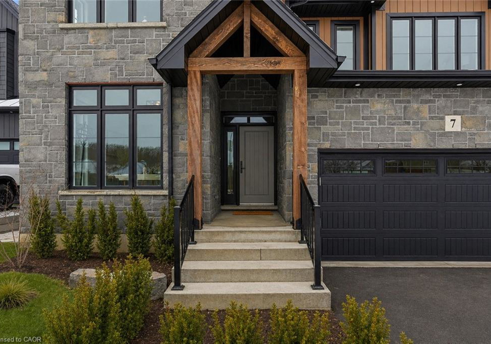 7-bartlett-avenue-grimsby-ontario-40807939
