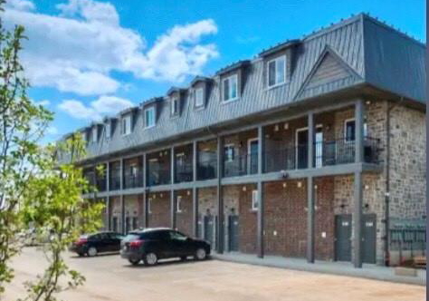 58-howe-drive-kitchener-ontario-40807940