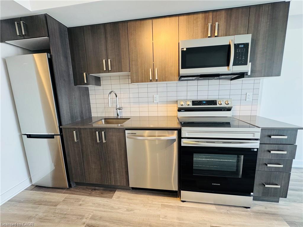 1010-sandy-beach-road-pickering-ontario-40807963