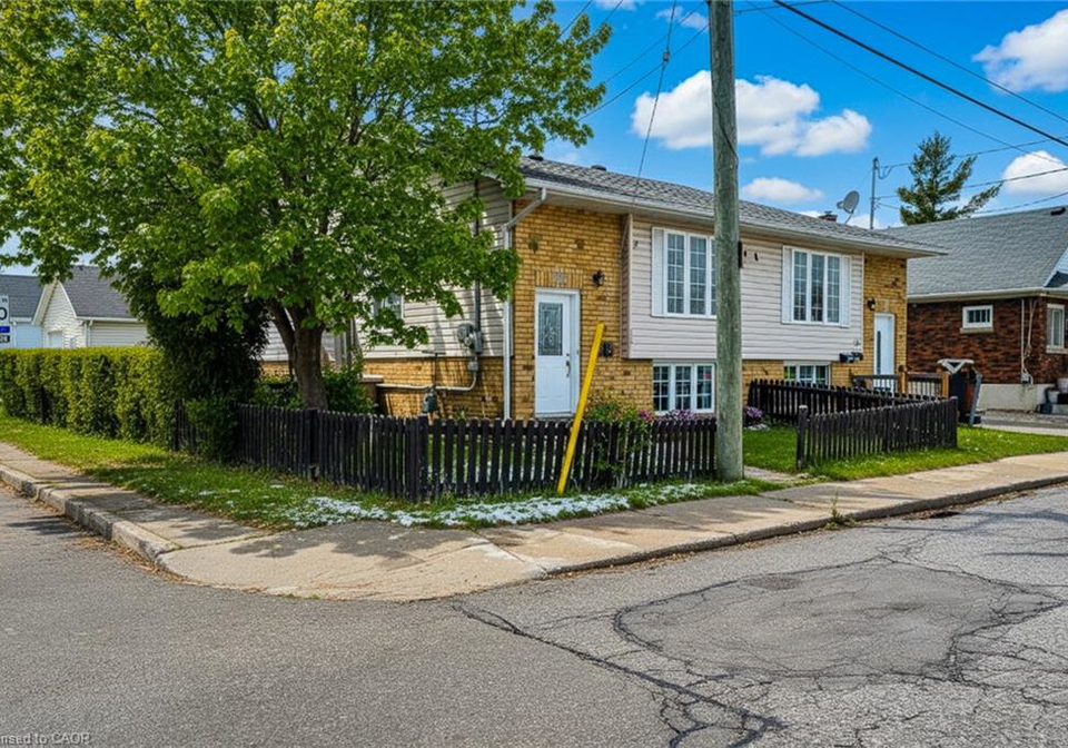 103-vine-street-s-st-catharines-ontario-40807967