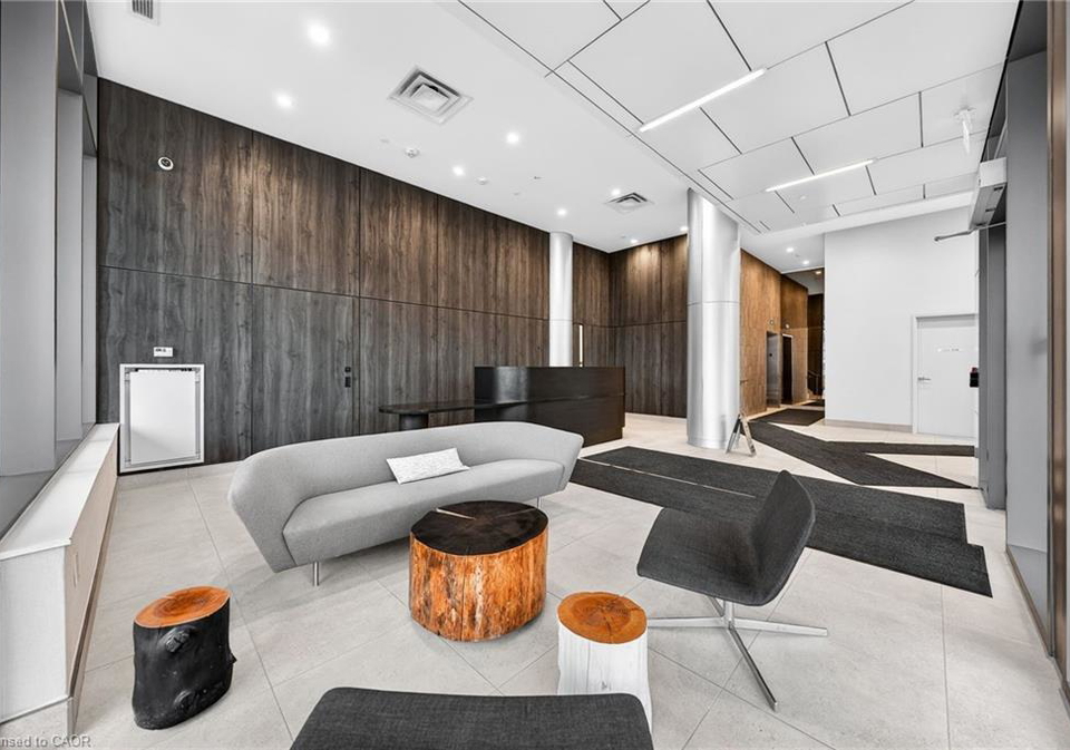 85-duke-street-w-kitchener-ontario-40807981
