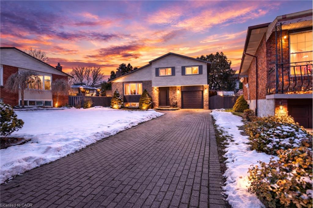 14-basin-crescent-hamilton-ontario-40807990